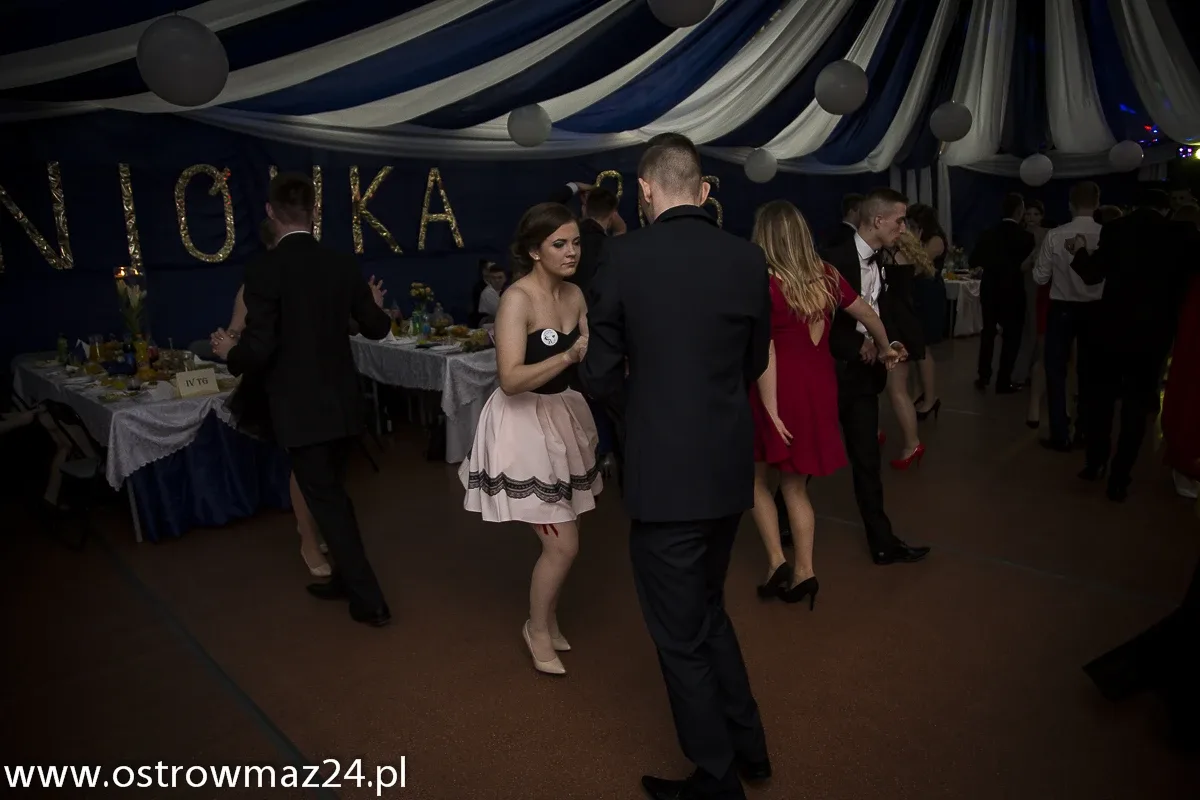 Studniówkę czas zacząć! W sobotę bal Zespołu Szkół w Małkini Górnej
