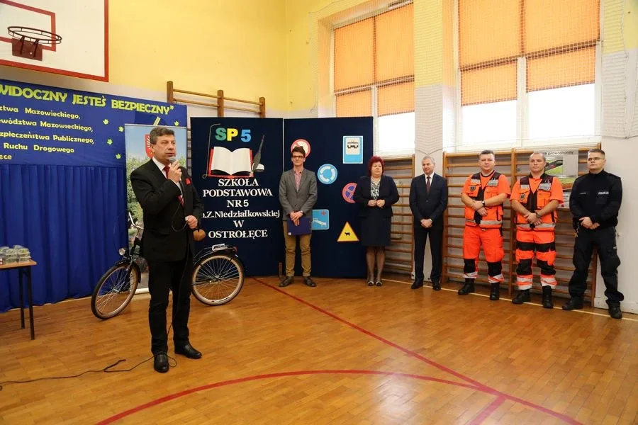 Kolejni uczniowie chcą być bezpieczni (zdjęcia, wideo)