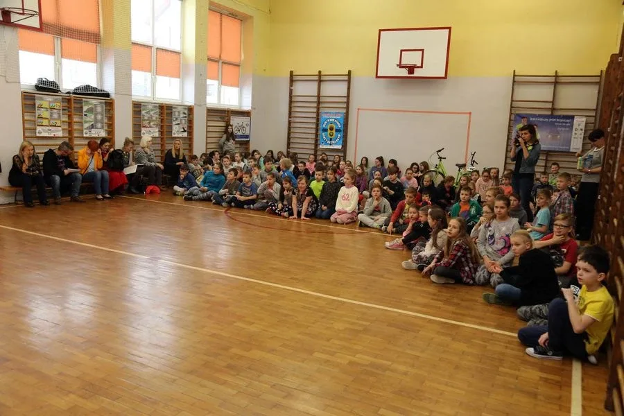 Kolejni uczniowie chcą być bezpieczni (zdjęcia, wideo)