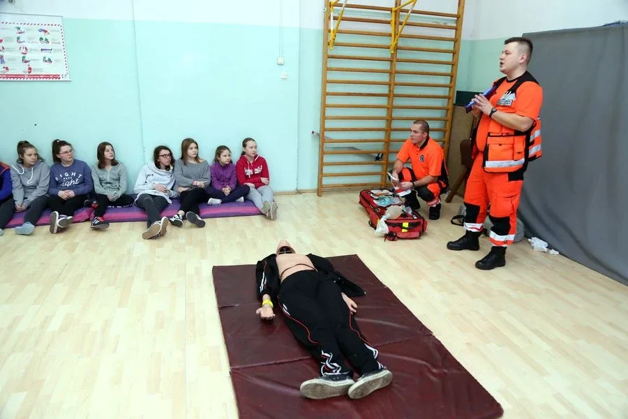 Kolejni uczniowie chcą być bezpieczni (zdjęcia, wideo)