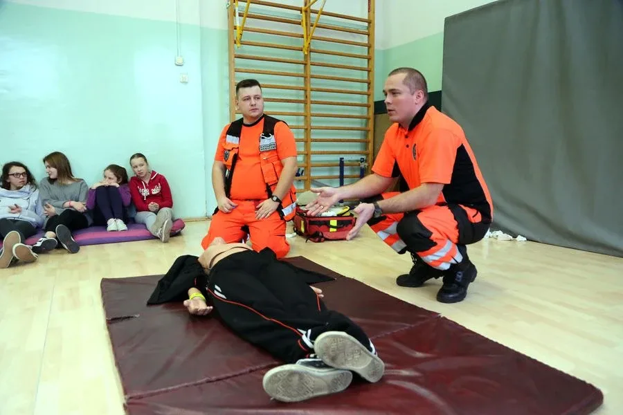 Kolejni uczniowie chcą być bezpieczni (zdjęcia, wideo)