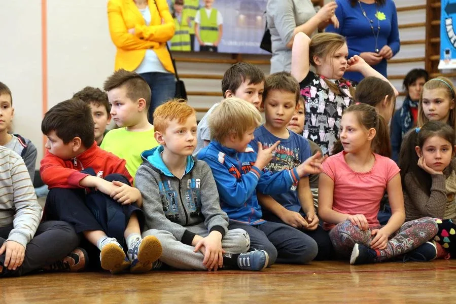 Kolejni uczniowie chcą być bezpieczni (zdjęcia, wideo)