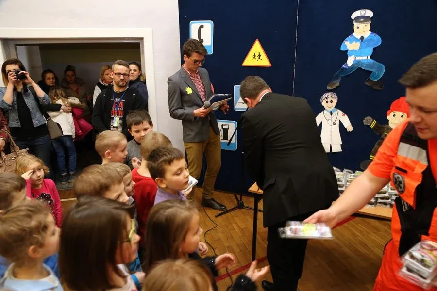 Kolejni uczniowie chcą być bezpieczni (zdjęcia, wideo)