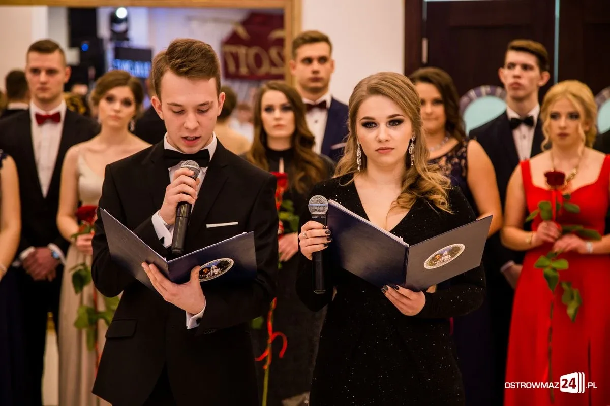Studniówka LO im. Mikołaja Kopernika w Ostrowi Mazowieckiej (zdjęcia, wideo)