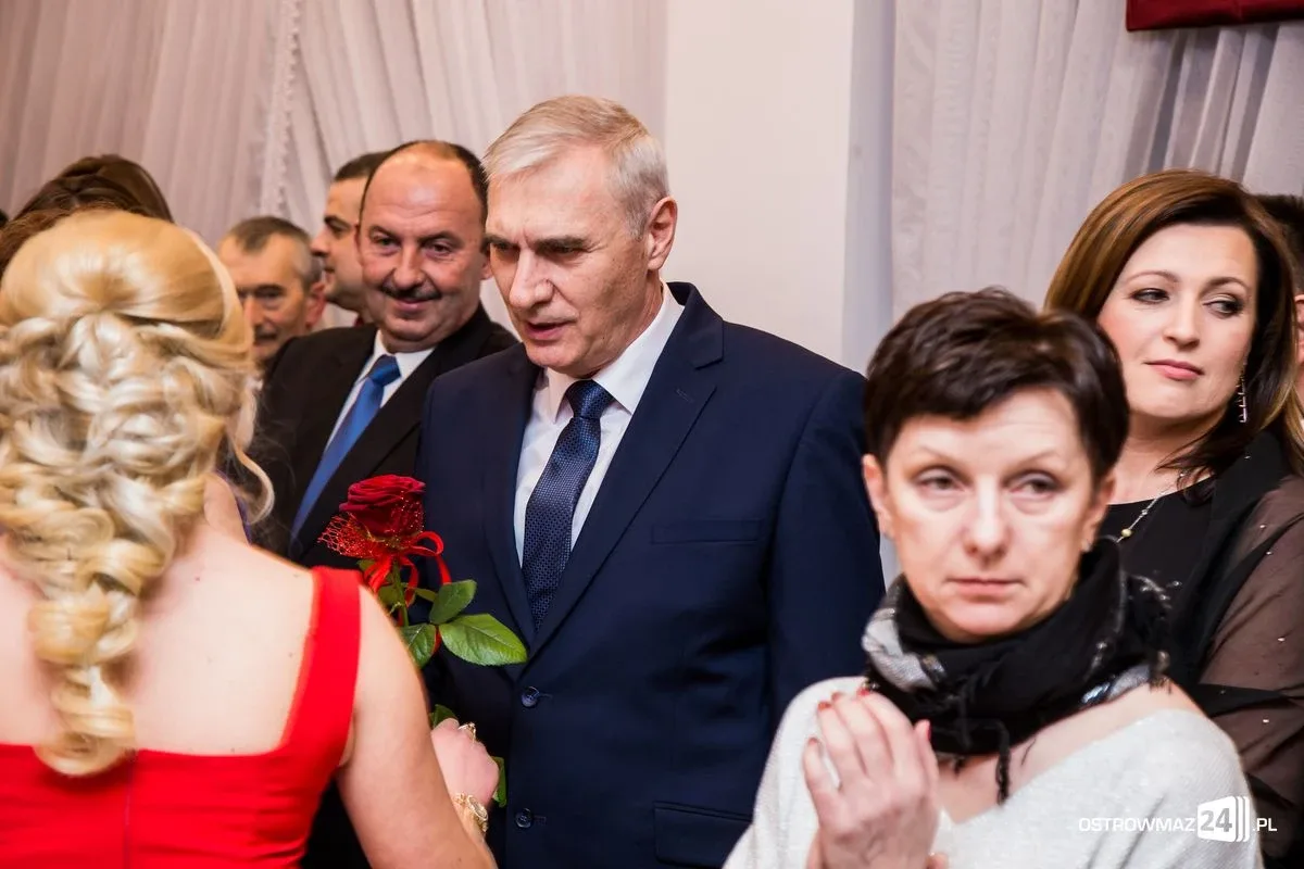 Studniówka LO im. Mikołaja Kopernika w Ostrowi Mazowieckiej (zdjęcia, wideo)