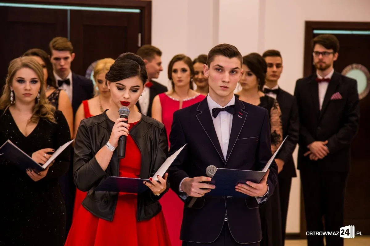 Studniówka LO im. Mikołaja Kopernika w Ostrowi Mazowieckiej (zdjęcia, wideo)