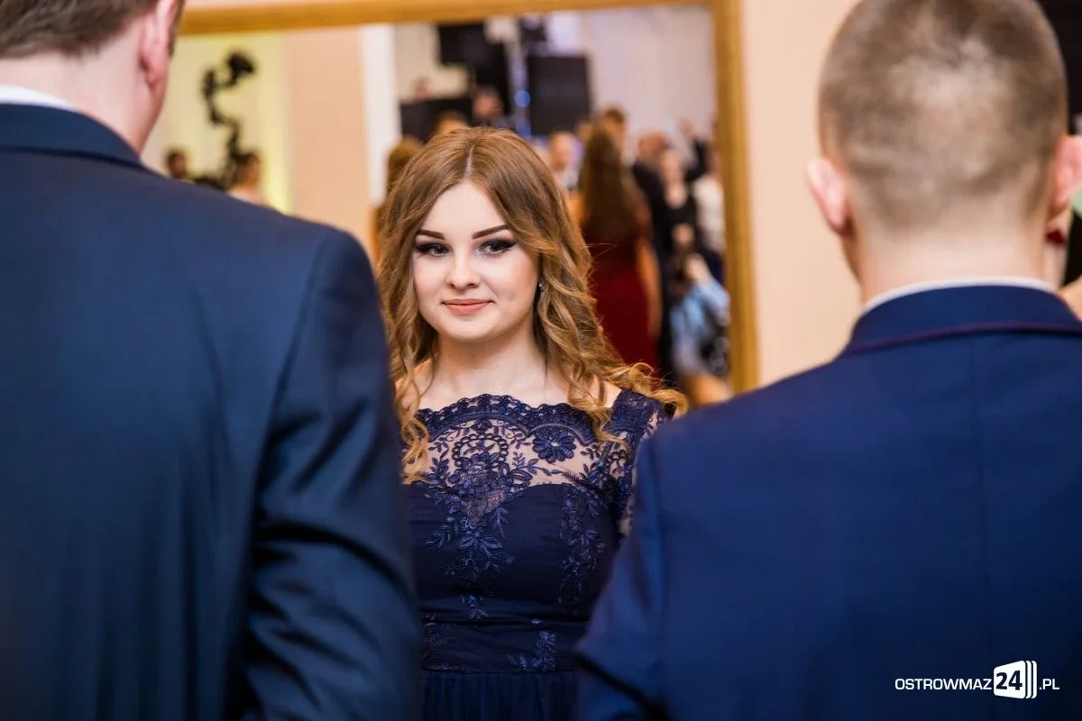 Studniówka LO im. Mikołaja Kopernika w Ostrowi Mazowieckiej (zdjęcia, wideo)