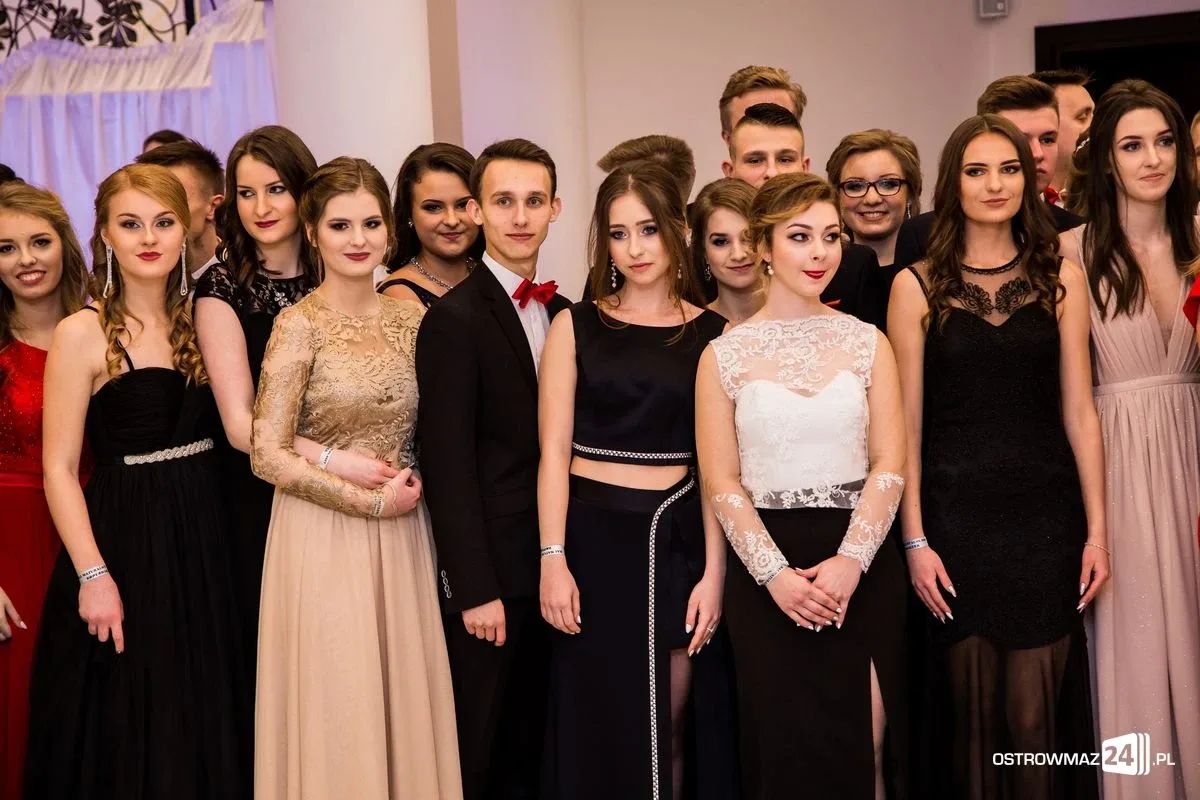 Studniówka LO im. Mikołaja Kopernika w Ostrowi Mazowieckiej (zdjęcia, wideo)