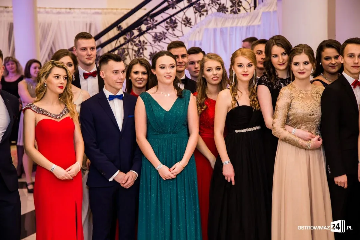 Studniówka LO im. Mikołaja Kopernika w Ostrowi Mazowieckiej (zdjęcia, wideo)