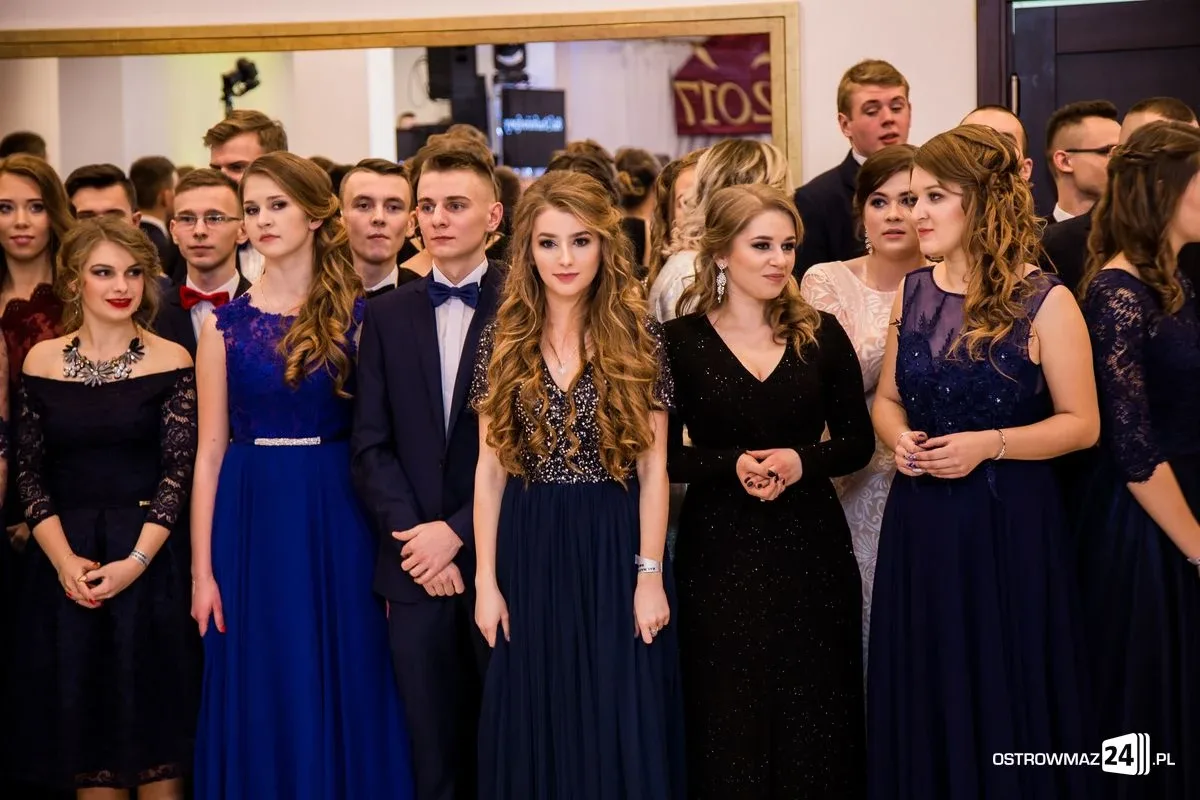 Studniówka LO im. Mikołaja Kopernika w Ostrowi Mazowieckiej (zdjęcia, wideo)