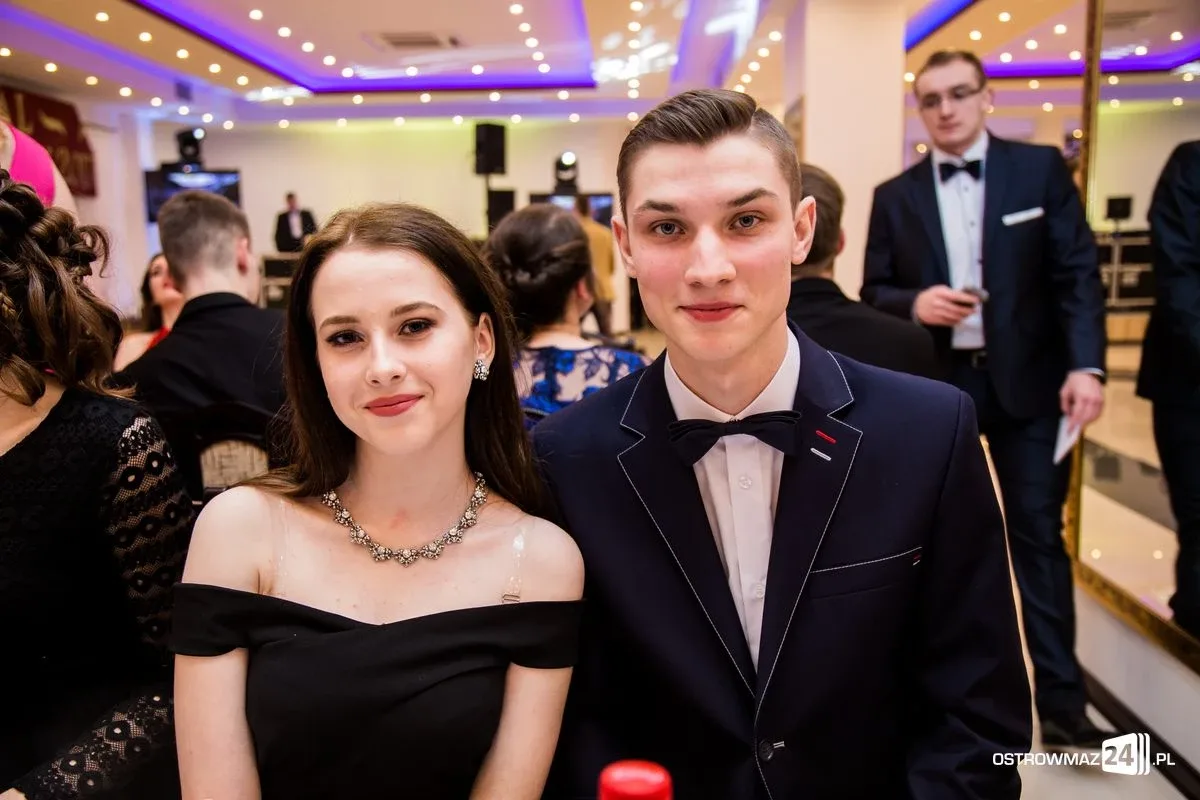 Studniówka LO im. Mikołaja Kopernika w Ostrowi Mazowieckiej (zdjęcia, wideo)
