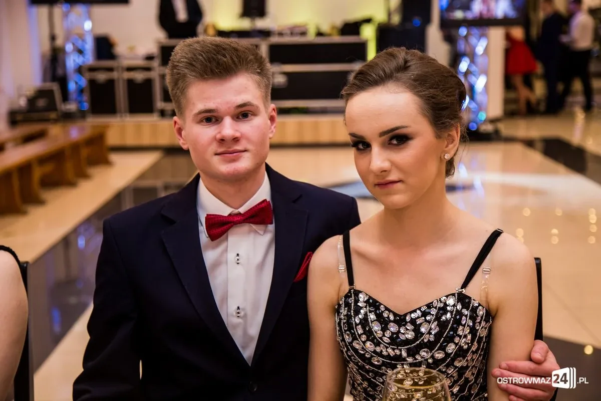 Studniówka LO im. Mikołaja Kopernika w Ostrowi Mazowieckiej (zdjęcia, wideo)