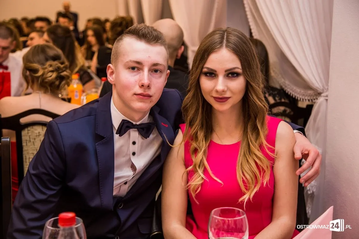 Studniówka LO im. Mikołaja Kopernika w Ostrowi Mazowieckiej (zdjęcia, wideo)