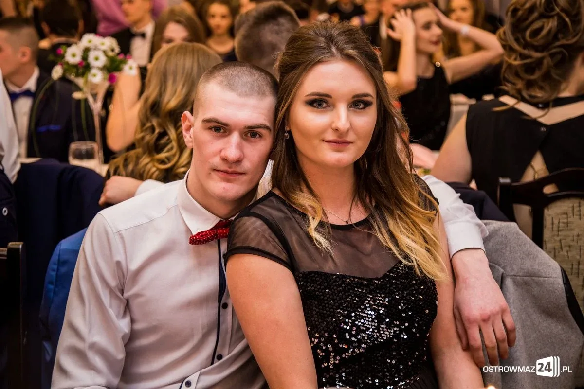 Studniówka LO im. Mikołaja Kopernika w Ostrowi Mazowieckiej (zdjęcia, wideo)