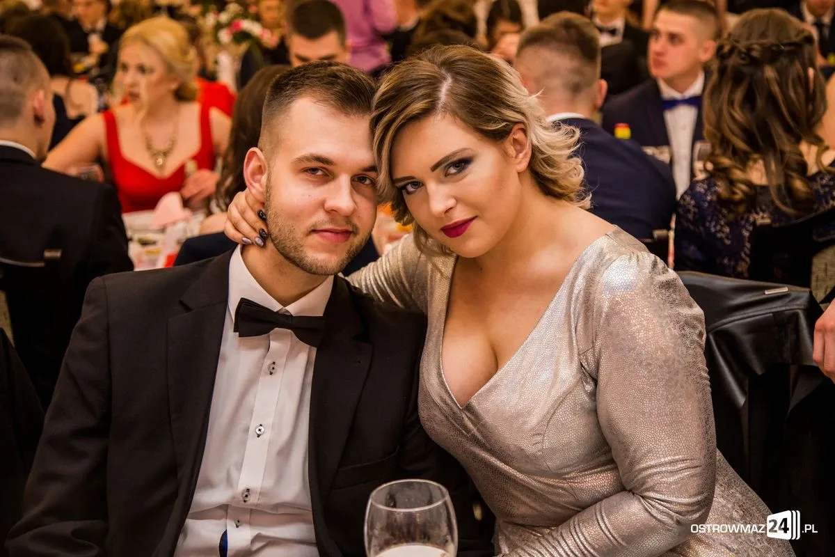 Studniówka LO im. Mikołaja Kopernika w Ostrowi Mazowieckiej (zdjęcia, wideo)