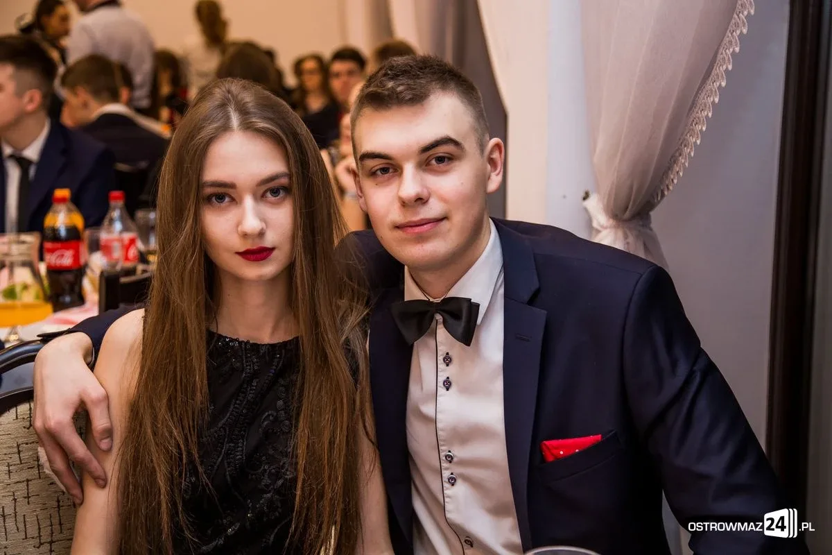 Studniówka LO im. Mikołaja Kopernika w Ostrowi Mazowieckiej (zdjęcia, wideo)