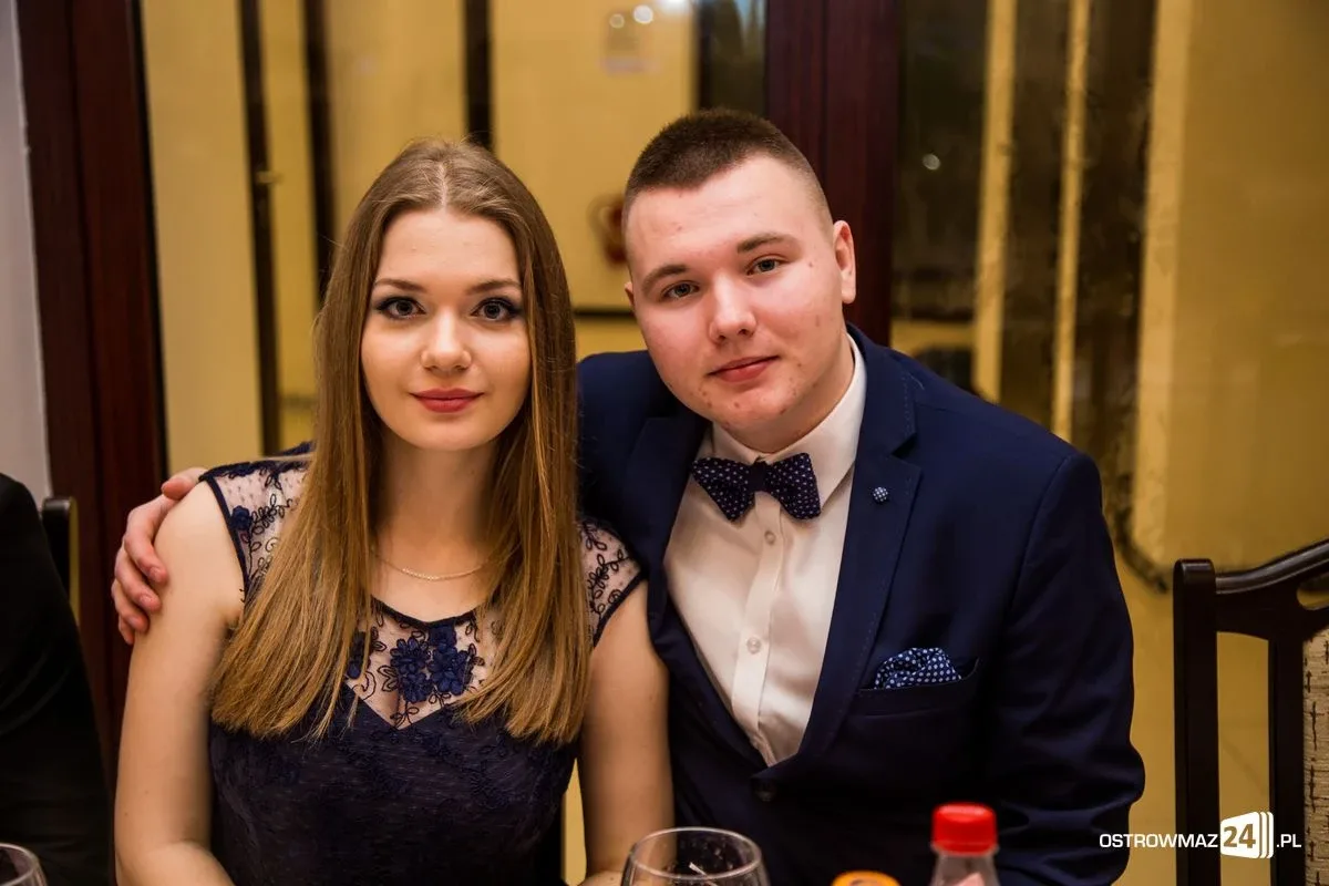 Studniówka LO im. Mikołaja Kopernika w Ostrowi Mazowieckiej (zdjęcia, wideo)