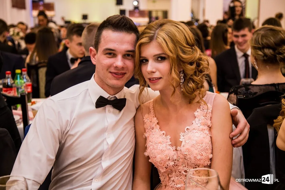 Studniówka LO im. Mikołaja Kopernika w Ostrowi Mazowieckiej (zdjęcia, wideo)