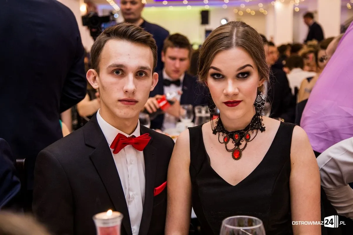 Studniówka LO im. Mikołaja Kopernika w Ostrowi Mazowieckiej (zdjęcia, wideo)