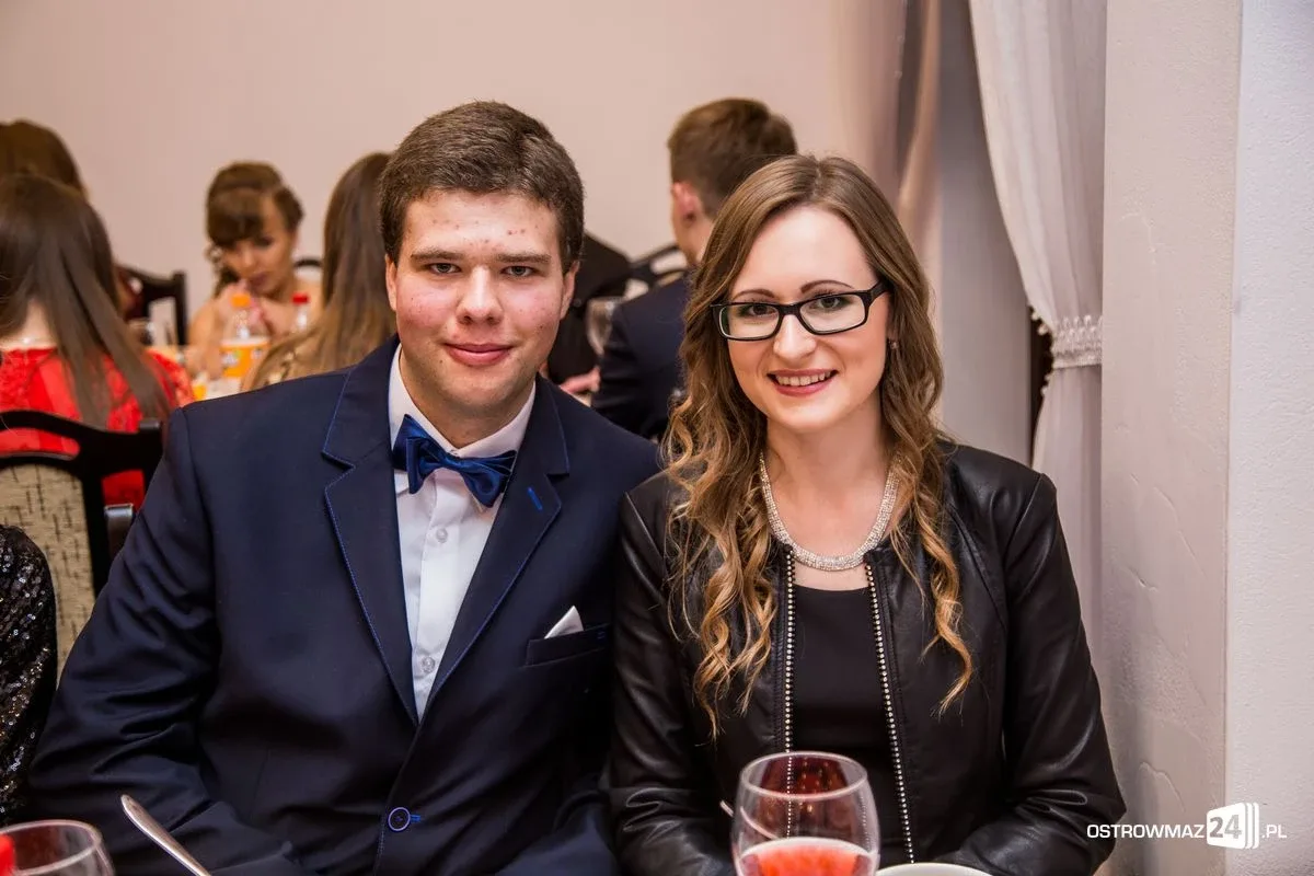 Studniówka LO im. Mikołaja Kopernika w Ostrowi Mazowieckiej (zdjęcia, wideo)
