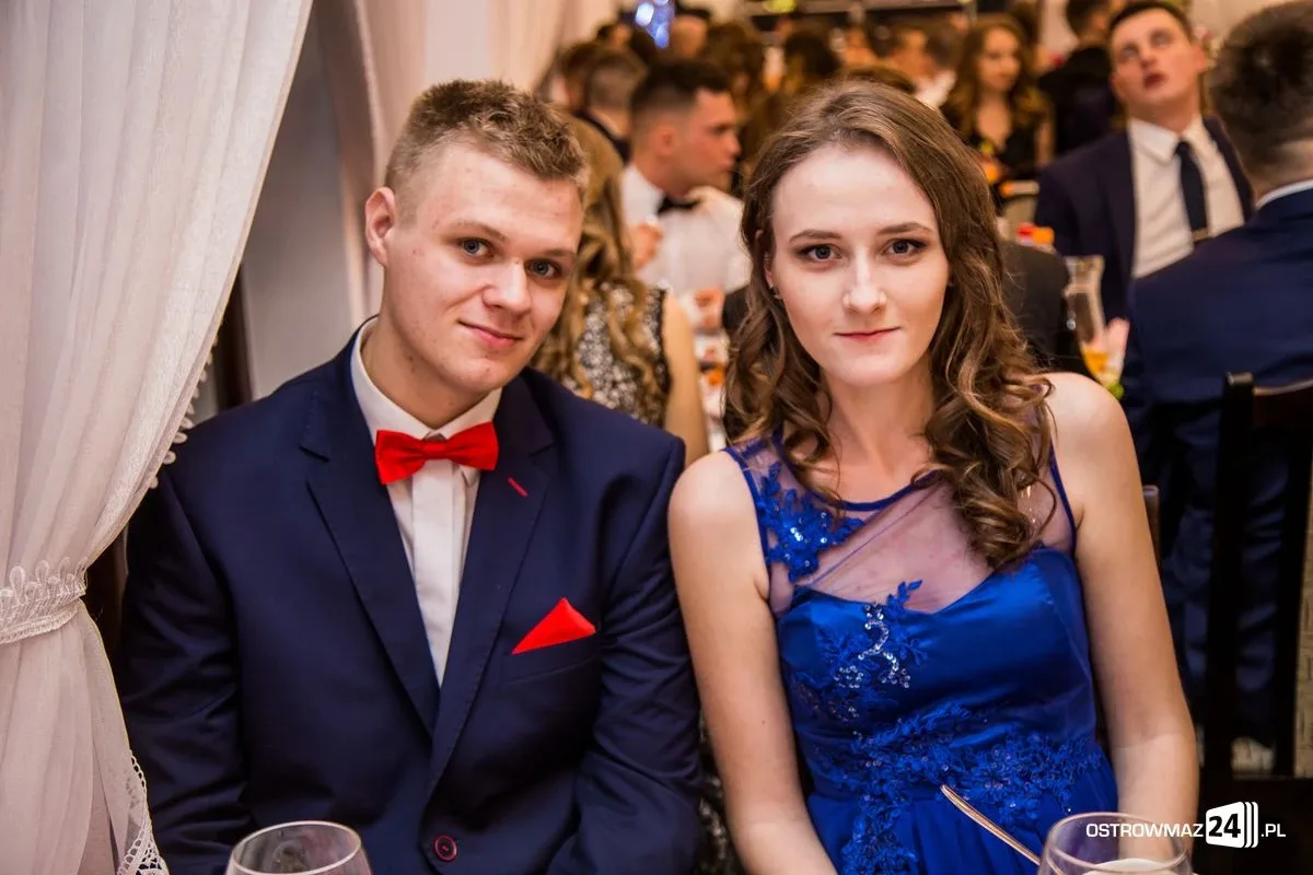 Studniówka LO im. Mikołaja Kopernika w Ostrowi Mazowieckiej (zdjęcia, wideo)