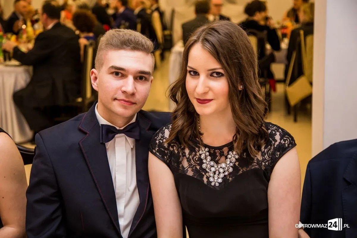 Studniówka LO im. Mikołaja Kopernika w Ostrowi Mazowieckiej (zdjęcia, wideo)