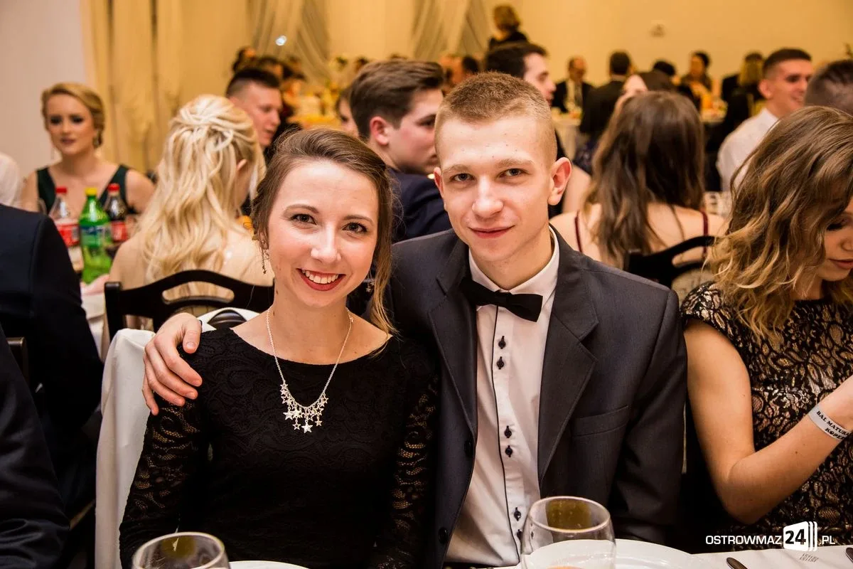 Studniówka LO im. Mikołaja Kopernika w Ostrowi Mazowieckiej (zdjęcia, wideo)