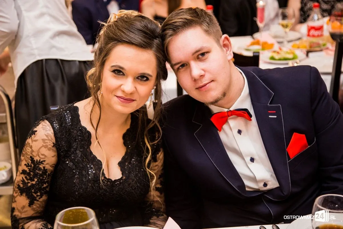 Studniówka LO im. Mikołaja Kopernika w Ostrowi Mazowieckiej (zdjęcia, wideo)