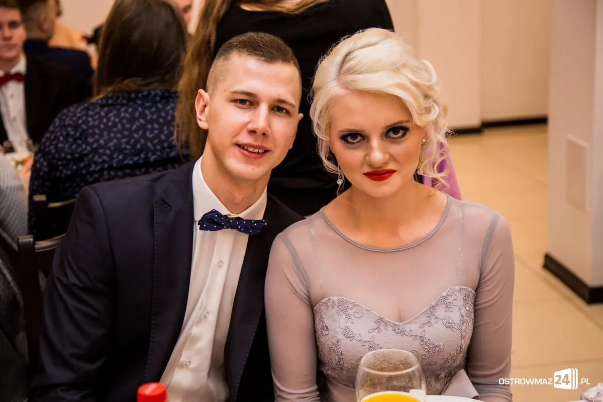 Studniówka LO im. Mikołaja Kopernika w Ostrowi Mazowieckiej (zdjęcia, wideo)