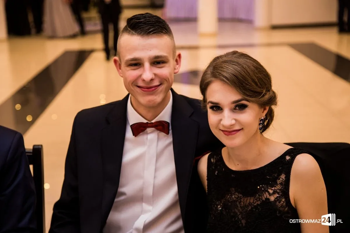 Studniówka LO im. Mikołaja Kopernika w Ostrowi Mazowieckiej (zdjęcia, wideo)