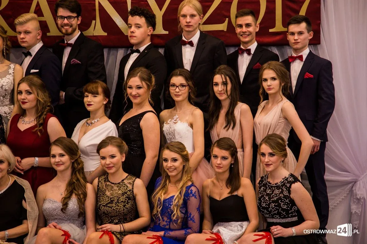 Studniówka LO im. Mikołaja Kopernika w Ostrowi Mazowieckiej (zdjęcia, wideo)