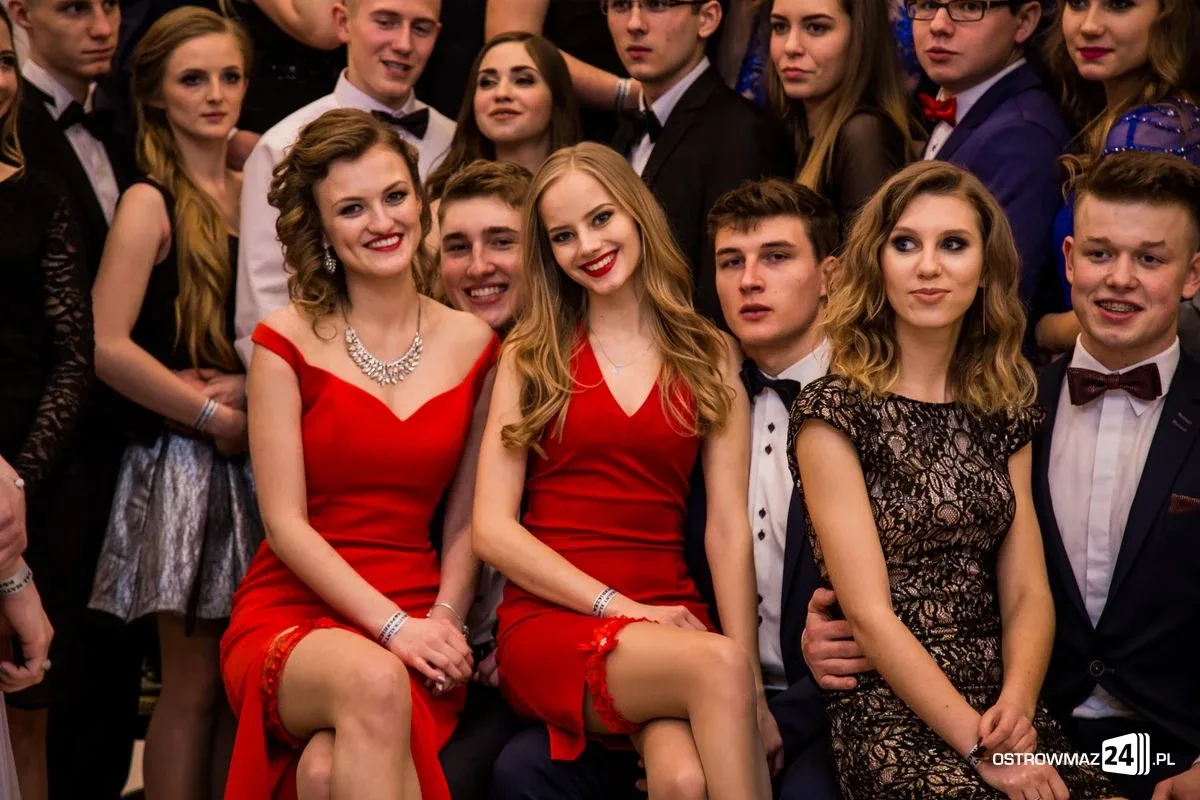 Studniówka LO im. Mikołaja Kopernika w Ostrowi Mazowieckiej (zdjęcia, wideo)