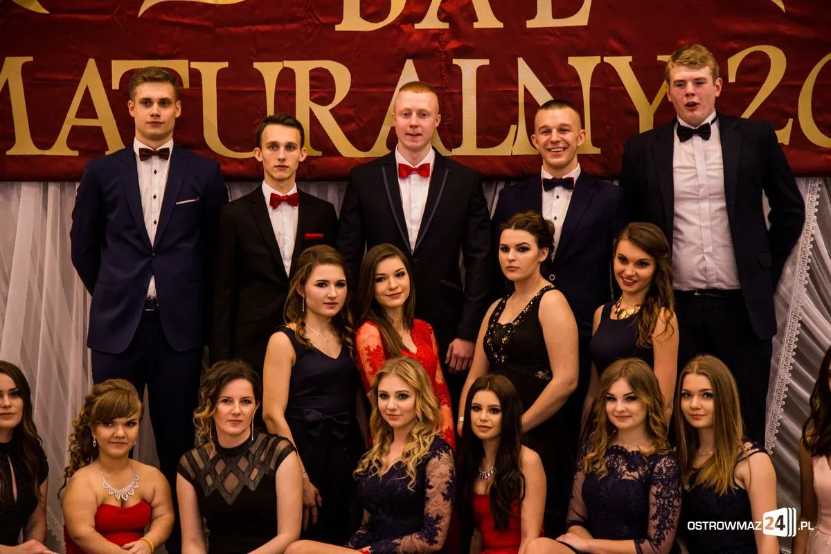 Studniówka LO im. Mikołaja Kopernika w Ostrowi Mazowieckiej (zdjęcia, wideo)