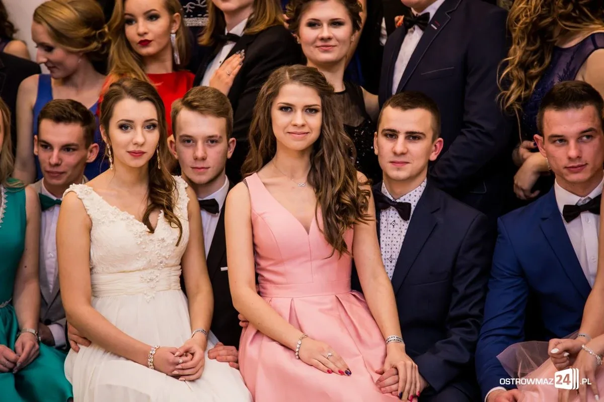 Studniówka LO im. Mikołaja Kopernika w Ostrowi Mazowieckiej (zdjęcia, wideo)