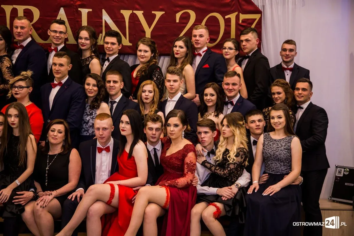 Studniówka LO im. Mikołaja Kopernika w Ostrowi Mazowieckiej (zdjęcia, wideo)