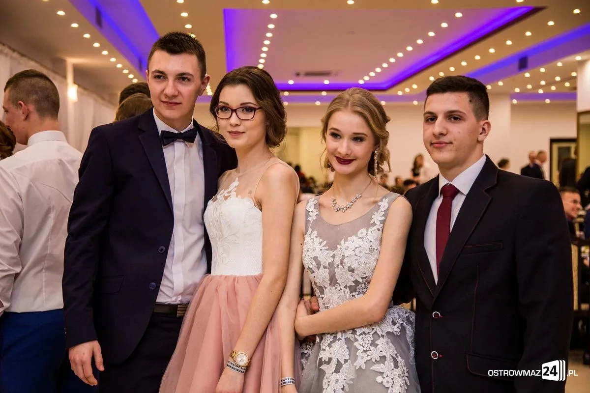 Studniówka LO im. Mikołaja Kopernika w Ostrowi Mazowieckiej (zdjęcia, wideo)
