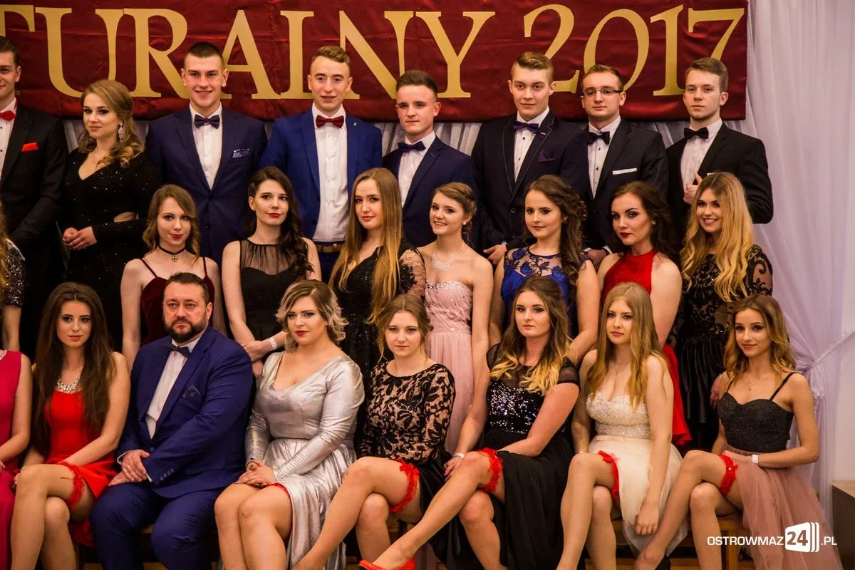 Studniówka LO im. Mikołaja Kopernika w Ostrowi Mazowieckiej (zdjęcia, wideo)