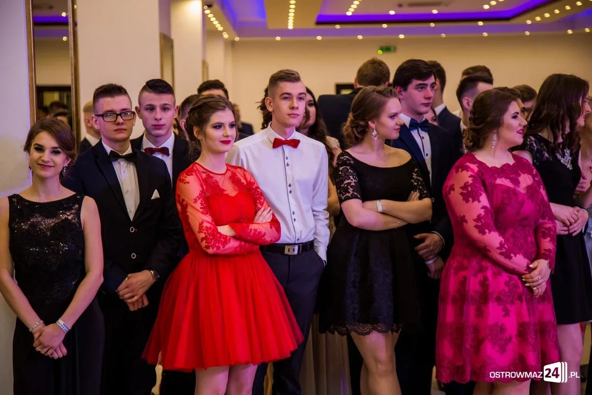 Studniówka LO im. Mikołaja Kopernika w Ostrowi Mazowieckiej (zdjęcia, wideo)