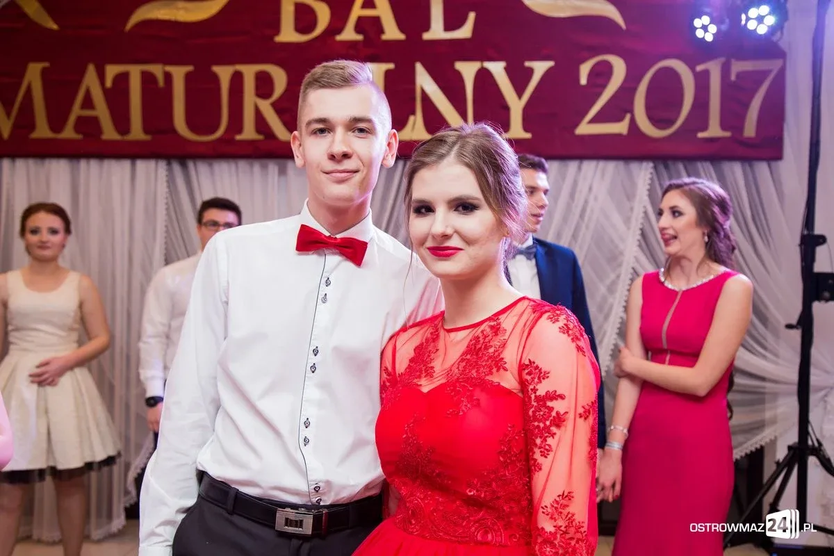 Studniówka LO im. Mikołaja Kopernika w Ostrowi Mazowieckiej (zdjęcia, wideo)