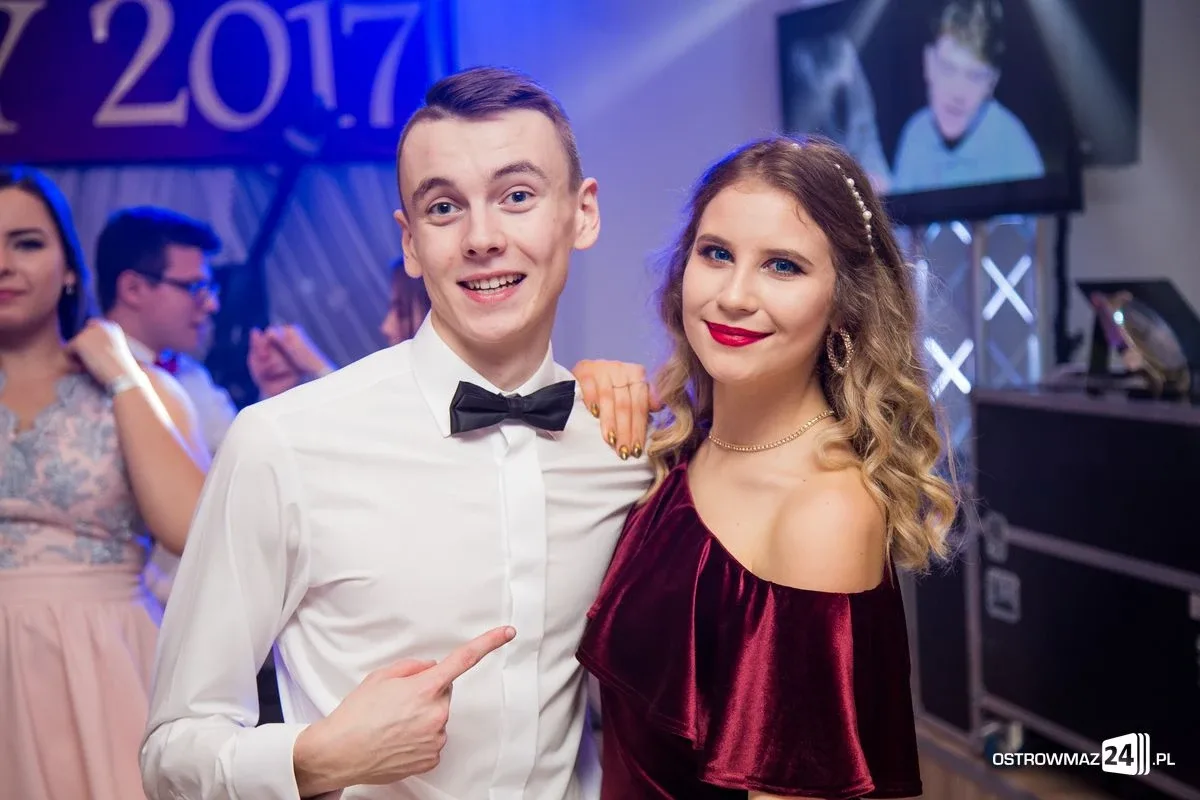 Studniówka LO im. Mikołaja Kopernika w Ostrowi Mazowieckiej (zdjęcia, wideo)