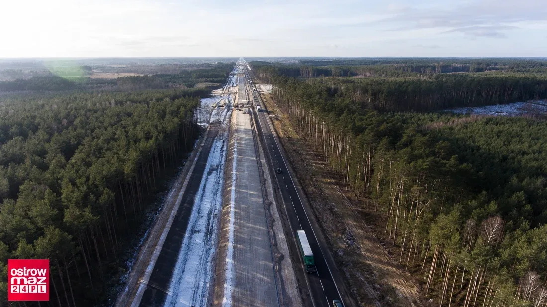 Budowa drogi ekspresowej S8 z lotu ptaka (zdjęcia, wideo)