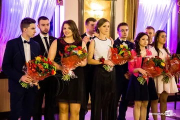 Podróż w czasie. Studniówka "Rubinka" (zdjęcia, wideo)