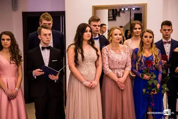 Studniówka LO im. Mikołaja Kopernika w Ostrowi Mazowieckiej (zdjęcia, wideo)