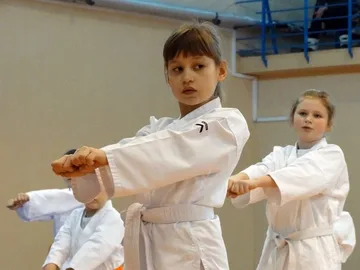 Brokowscy karatecy zdali kolejny egzamin (zdjęcia)