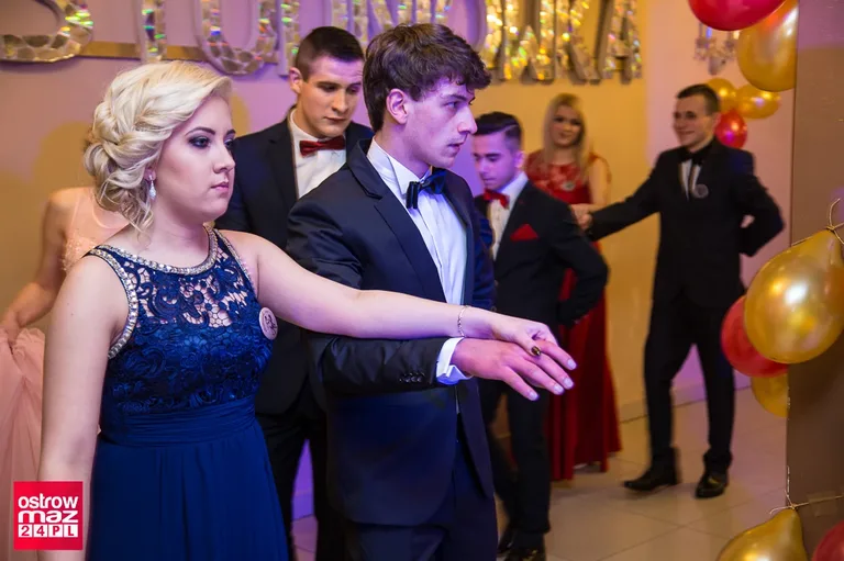 Studniówka ZS w Małkini Górnej (zdjęcia, wideo)
