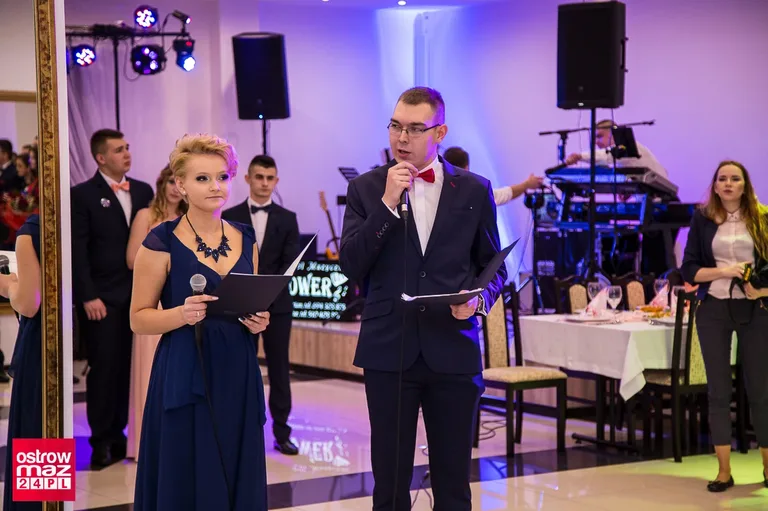 Studniówka ostrowskiego "Rubinka" (zdjęcia, wideo)