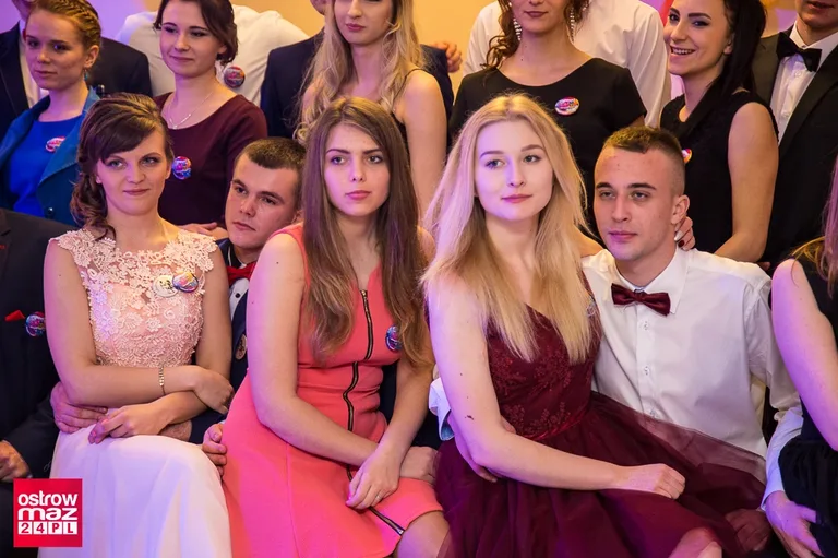 Studniówka ZS w Małkini Górnej (zdjęcia, wideo)
