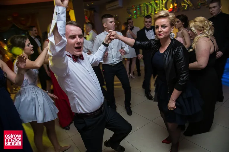 Studniówka ZS w Małkini Górnej (zdjęcia, wideo)