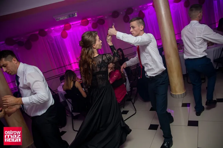 Studniówka ZS CKR w Starym Lubiejewie (zdjęcia, wideo)