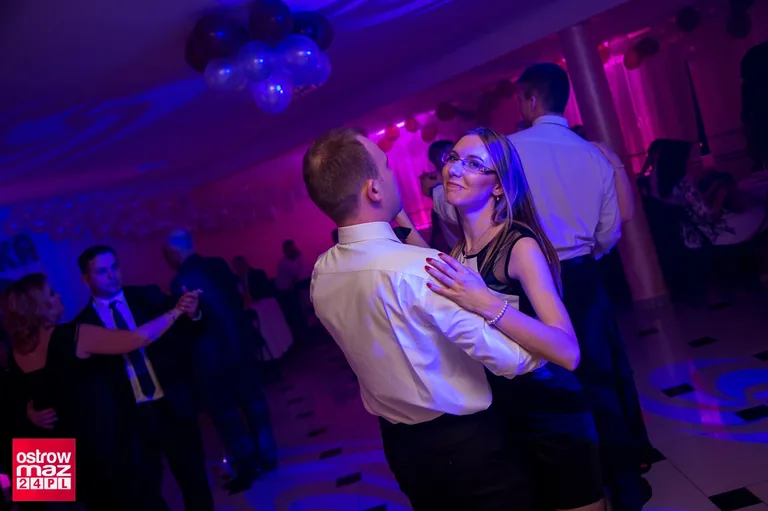 Studniówka ZS CKR w Starym Lubiejewie (zdjęcia, wideo)
